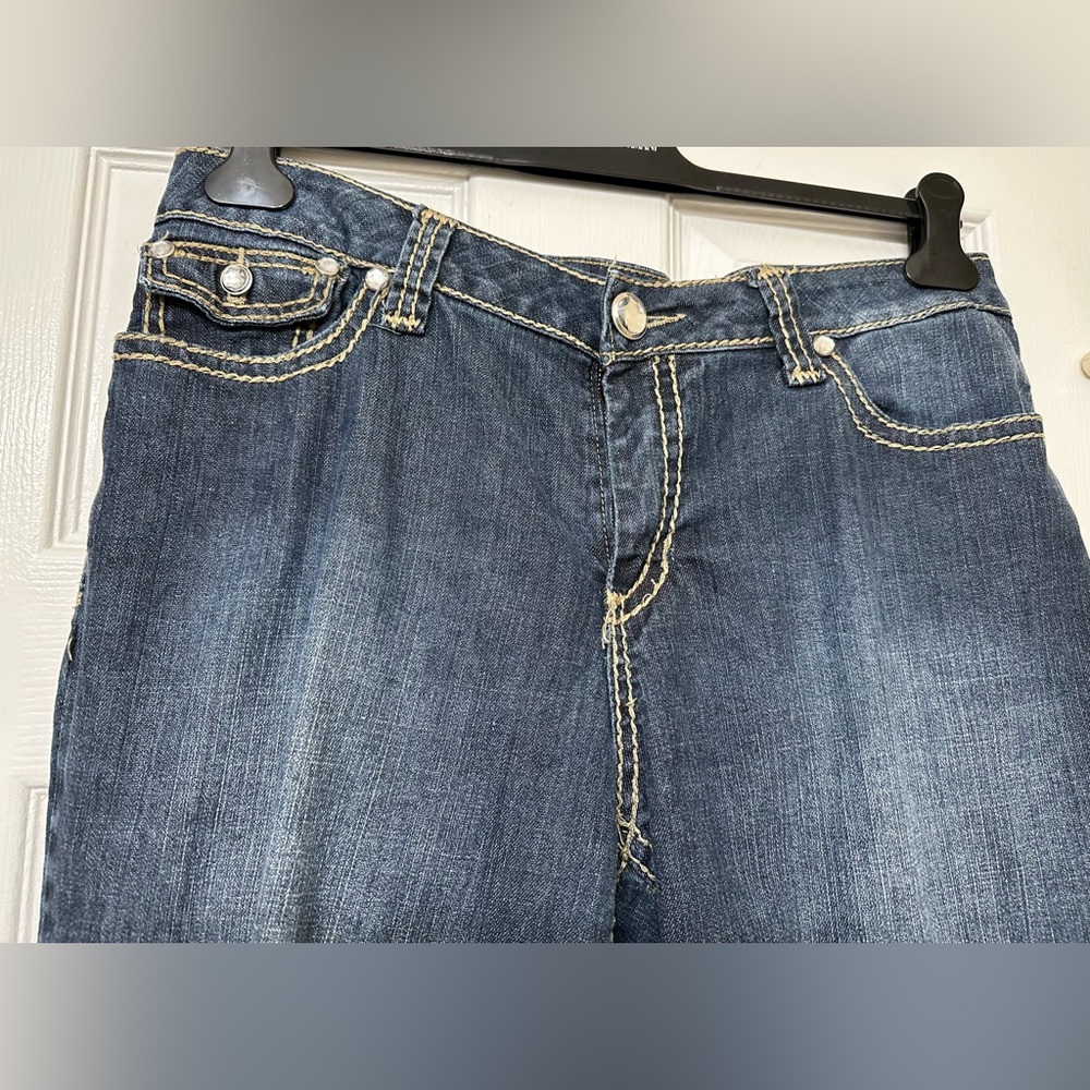 ZCO Blue Jeans Cropped Baggy Rhinestone Accents Denim Button Closure Plus SZ 16 - Picture 6 of 9